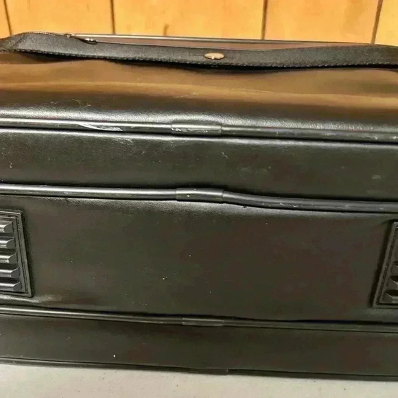 ICON LAPTOP BRIEFCASE - Picture 5 of 5